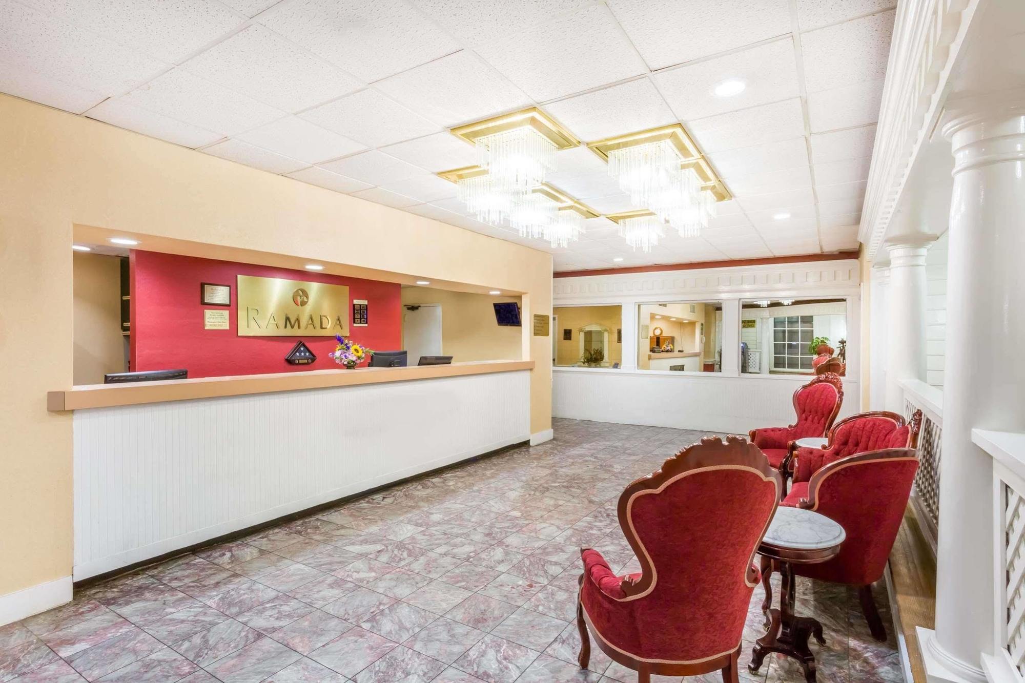 Hotel Ramada By Wyndham Roanoke Exteriér fotografie
